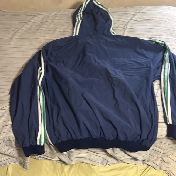 Adidas Windbreaker - Picture 4 of 11